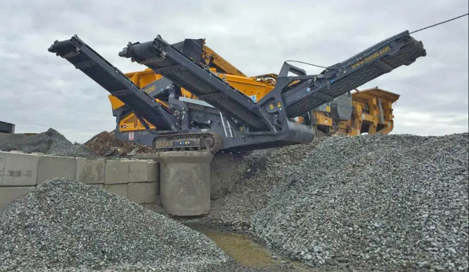 What’s the difference between the Different Types of Tesab Crushers & Screeners?